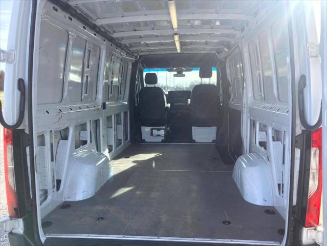 Photo of 2019 White Mercedes-Benz Sprinter 1500