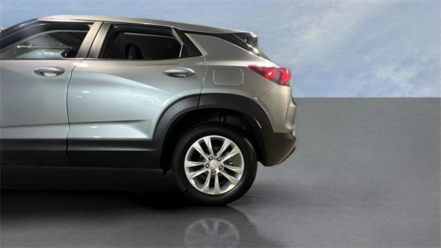 Photo of 2023 Sterling Gray Metallic Chevrolet Trailblazer