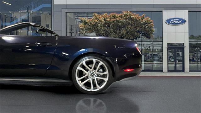 Photo of 2021 Shadow Black Ford Mustang