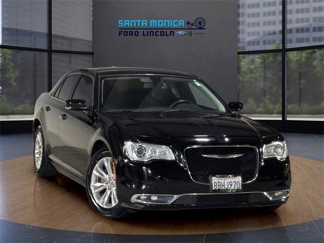 2018 Chrysler 300