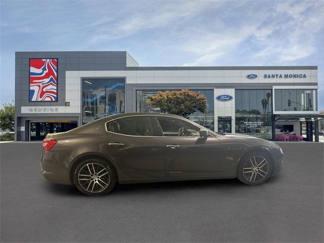 Photo of 2019 Gray Maserati Ghibli