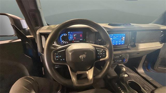 Photo of 2022 Velocity Blue Metallic Ford Bronco