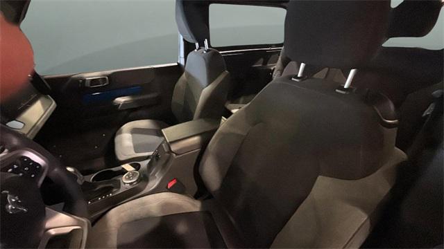 Photo of 2022 Velocity Blue Metallic Ford Bronco