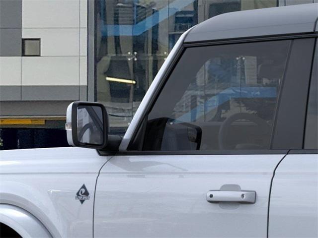 Photo of 2025 Oxford White Ford Bronco