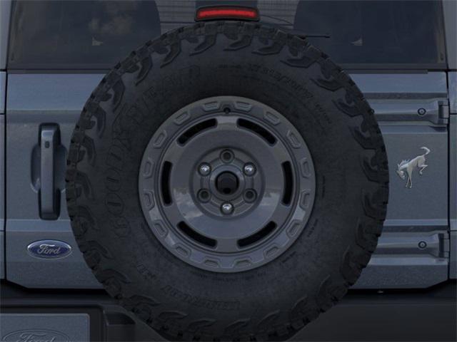 Photo of 2025 Azure Gray Metallic Tri-Coat Ford Bronco