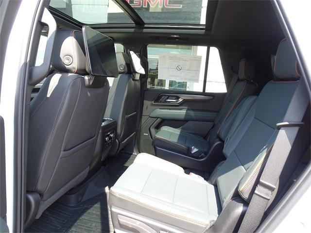Photo of 2025 Summit White GMC Yukon
