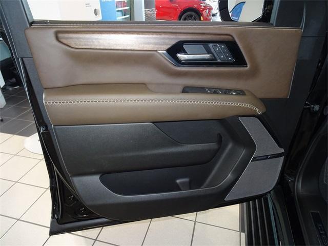 Photo of 2025 Onyx Black GMC Yukon