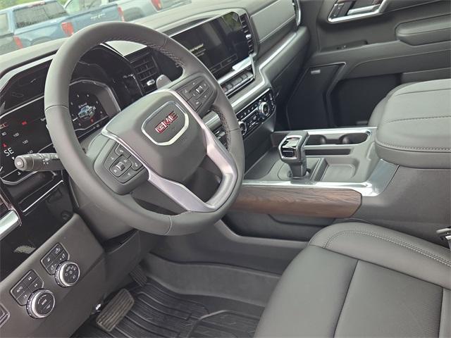 Photo of 2025 Summit White GMC Sierra 1500