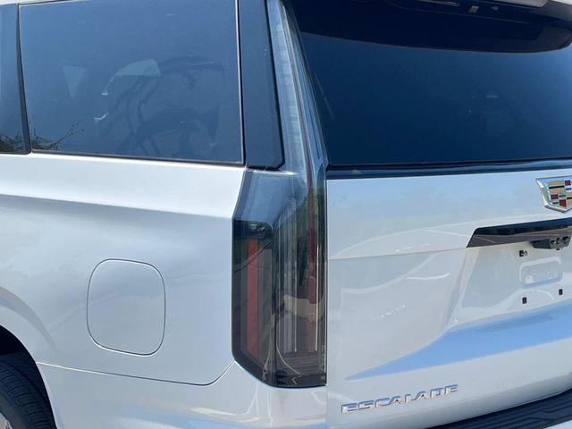Photo of 2025 Crystal White Tricoat Cadillac Escalade