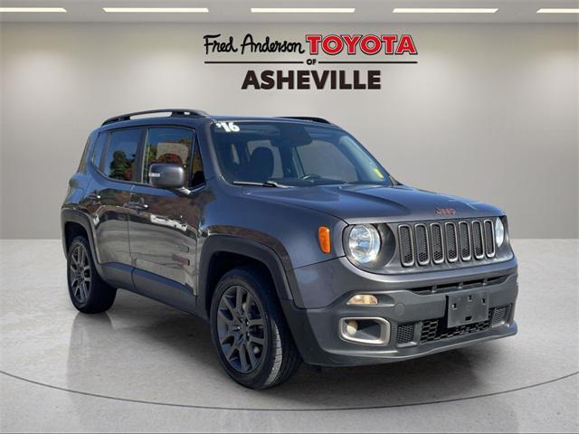 Photo of 2016 Granite Crystal Metallic Clearcoat Jeep Renegade