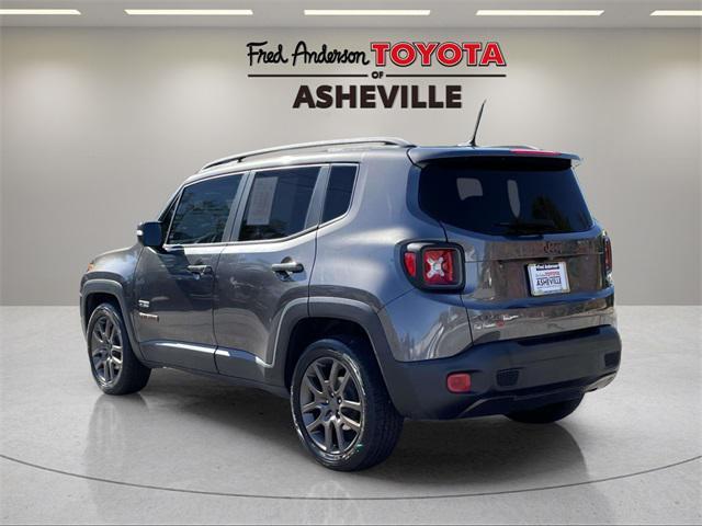 Photo of 2016 Granite Crystal Metallic Clearcoat Jeep Renegade