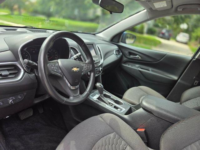 Photo of 2020 Pacific Blue Metallic Chevrolet Equinox