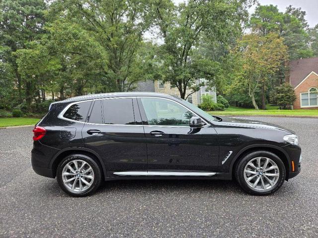 Photo of 2019 Black Sapphire Metallic BMW X3