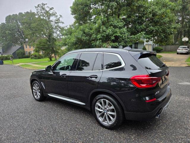 Photo of 2019 Black Sapphire Metallic BMW X3