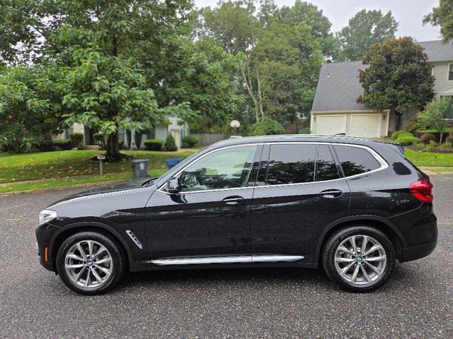 Photo of 2019 Black Sapphire Metallic BMW X3