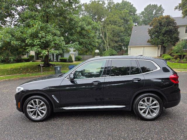 Photo of 2019 Black Sapphire Metallic BMW X3