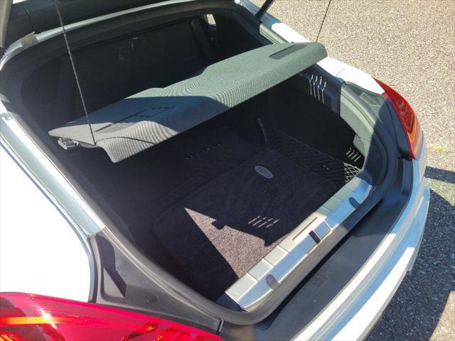 Photo of 2014 White Porsche Panamera