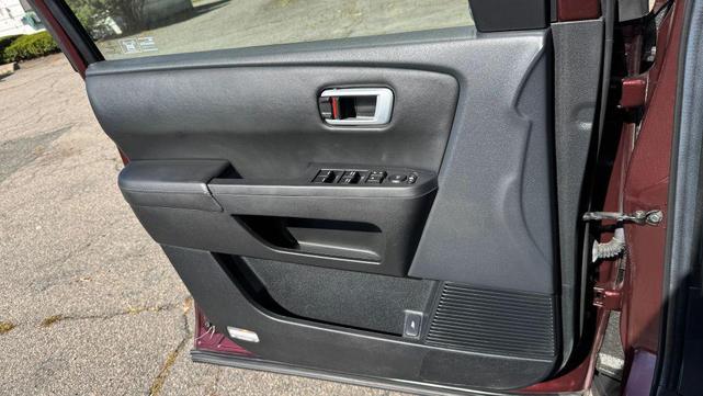 Photo of 2011 Burgundy Honda Pilot