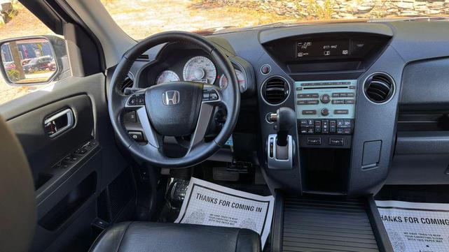 Photo of 2011 Burgundy Honda Pilot