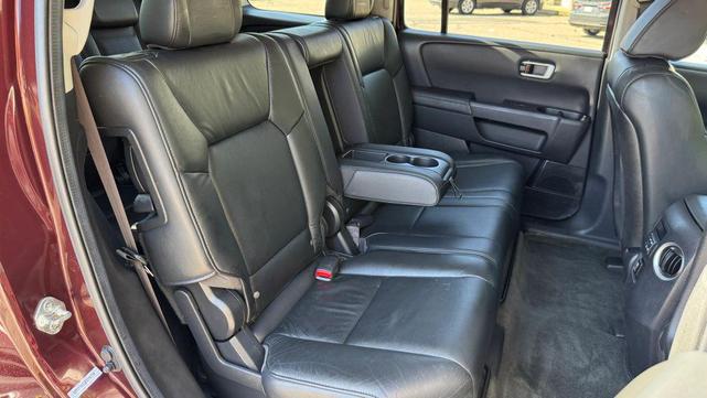 Photo of 2011 Burgundy Honda Pilot