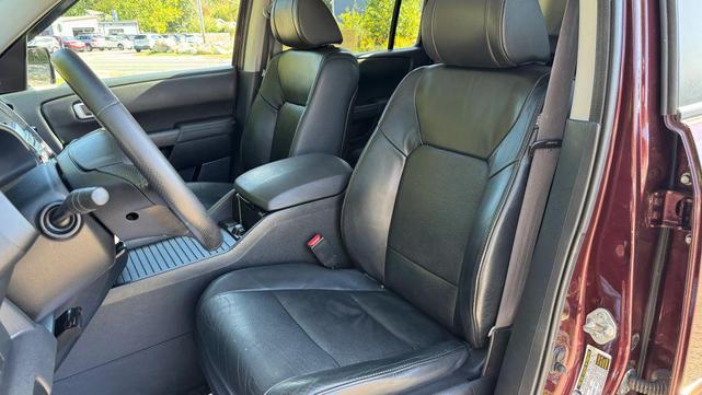 Photo of 2011 Burgundy Honda Pilot