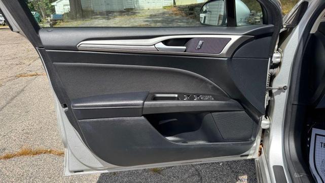 Photo of 2017 Ingot Silver Ford Fusion