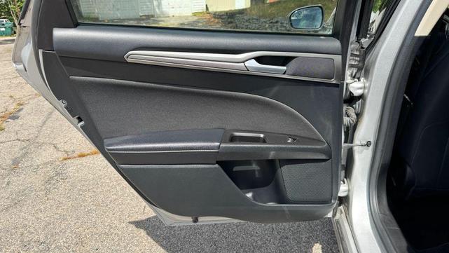 Photo of 2017 Ingot Silver Ford Fusion