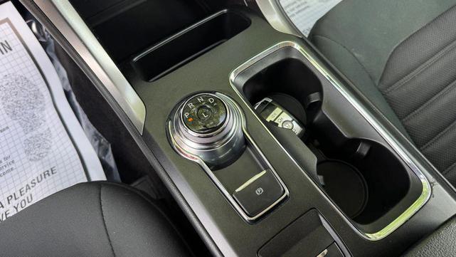 Photo of 2017 Ingot Silver Ford Fusion