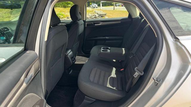 Photo of 2017 Ingot Silver Ford Fusion