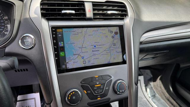 Photo of 2017 Ingot Silver Ford Fusion