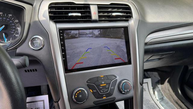 Photo of 2017 Ingot Silver Ford Fusion