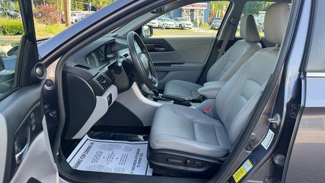 Photo of 2014 Modern Steel Metallic Honda Accord