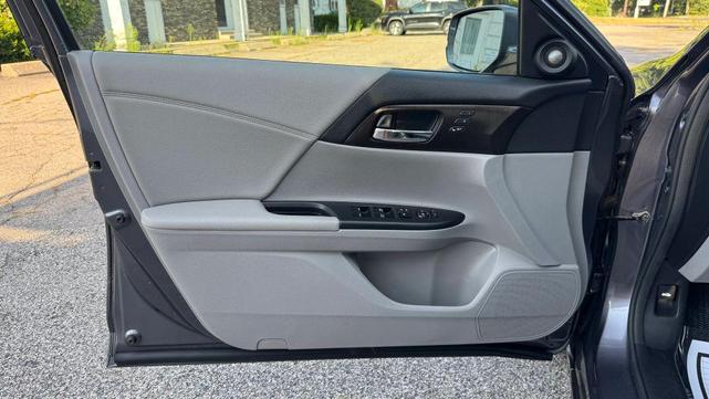 Photo of 2014 Modern Steel Metallic Honda Accord