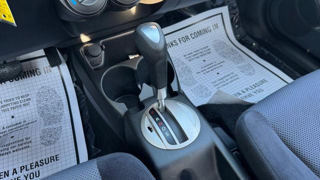 Photo of 2007 Vivid Blue Pearl Honda Fit