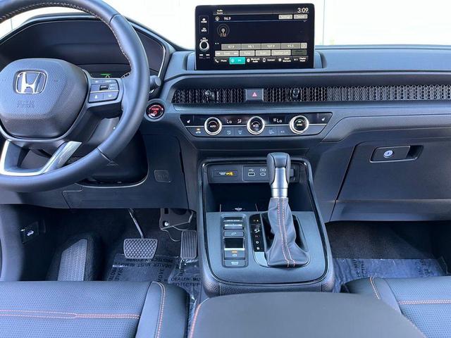 Photo of 2025 Solar Silver Metallic Honda CR-V Hybrid