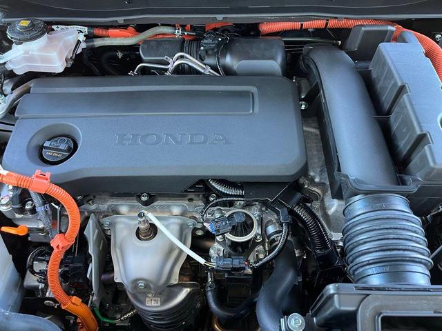 Photo of 2025 Solar Silver Metallic Honda CR-V Hybrid