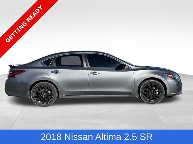 Photo of 2018 Gun Metallic Nissan Altima