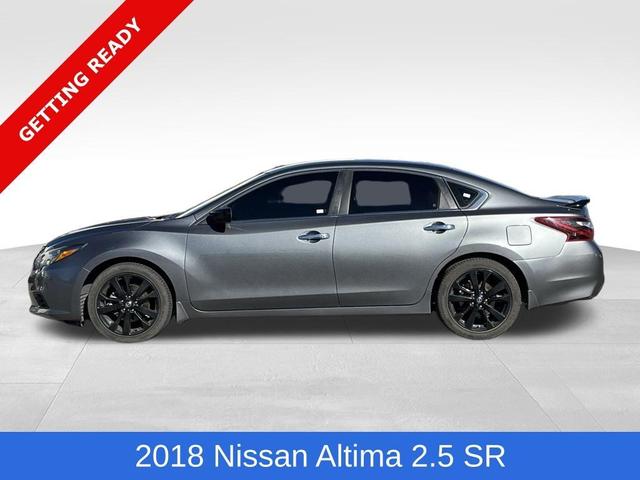 Photo of 2018 Gun Metallic Nissan Altima