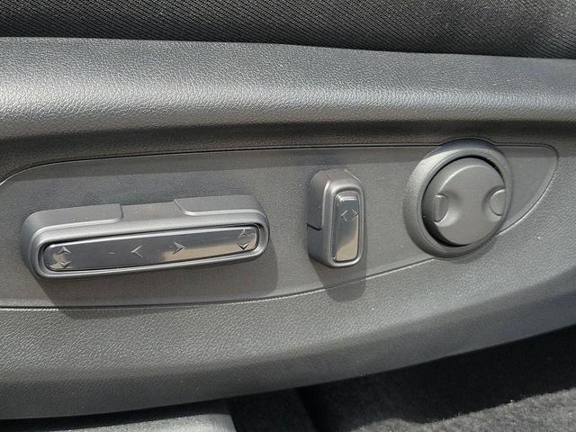 Photo of 2026 Silver Honda CR-V Hybrid