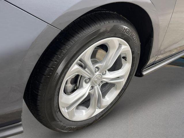Photo of 2025 Meteorite Gray Metallic Honda Accord