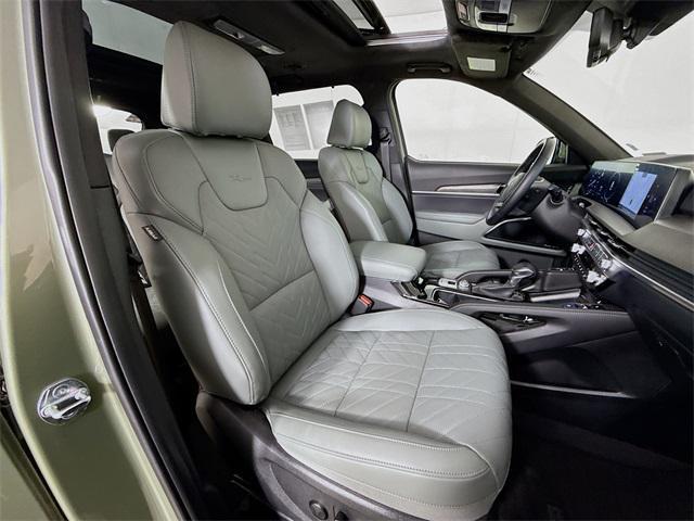 Photo of 2024 Jungle Green Kia Telluride