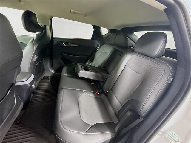 Photo of 2025 Glacier White Pearl Kia EV6