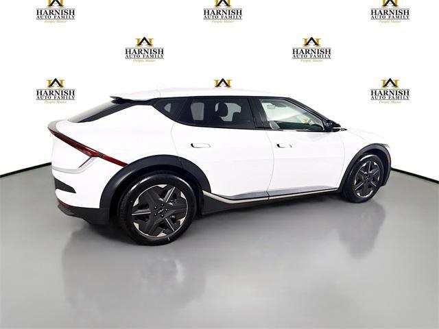 Photo of 2025 Glacier White Pearl Kia EV6
