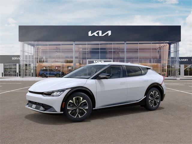 Photo of 2024 Snow White Pearl Kia EV6