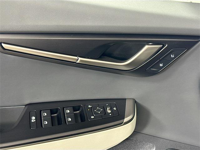 Photo of 2025 Wolf Gray Kia EV6