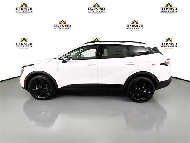 Photo of 2025 Glacial White Pearl Kia Sportage