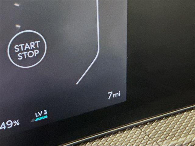 Photo of 2025 White Pearl Kia EV6