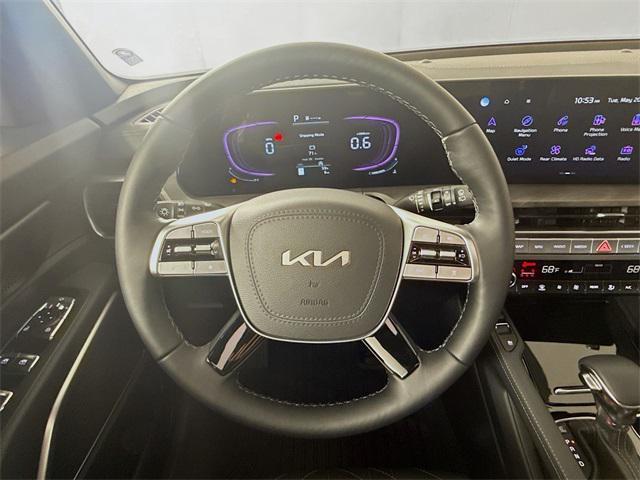Photo of 2025 Glacial White Pearl Kia Telluride