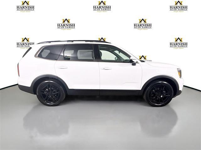 Photo of 2025 Glacial White Pearl Kia Telluride