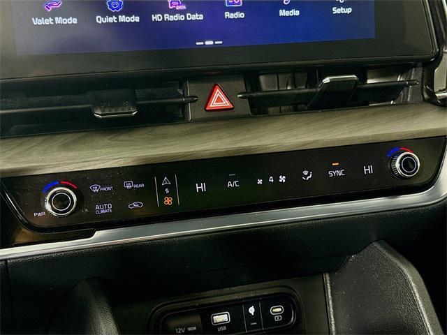 Photo of 2023 Ebony Black Kia Sportage